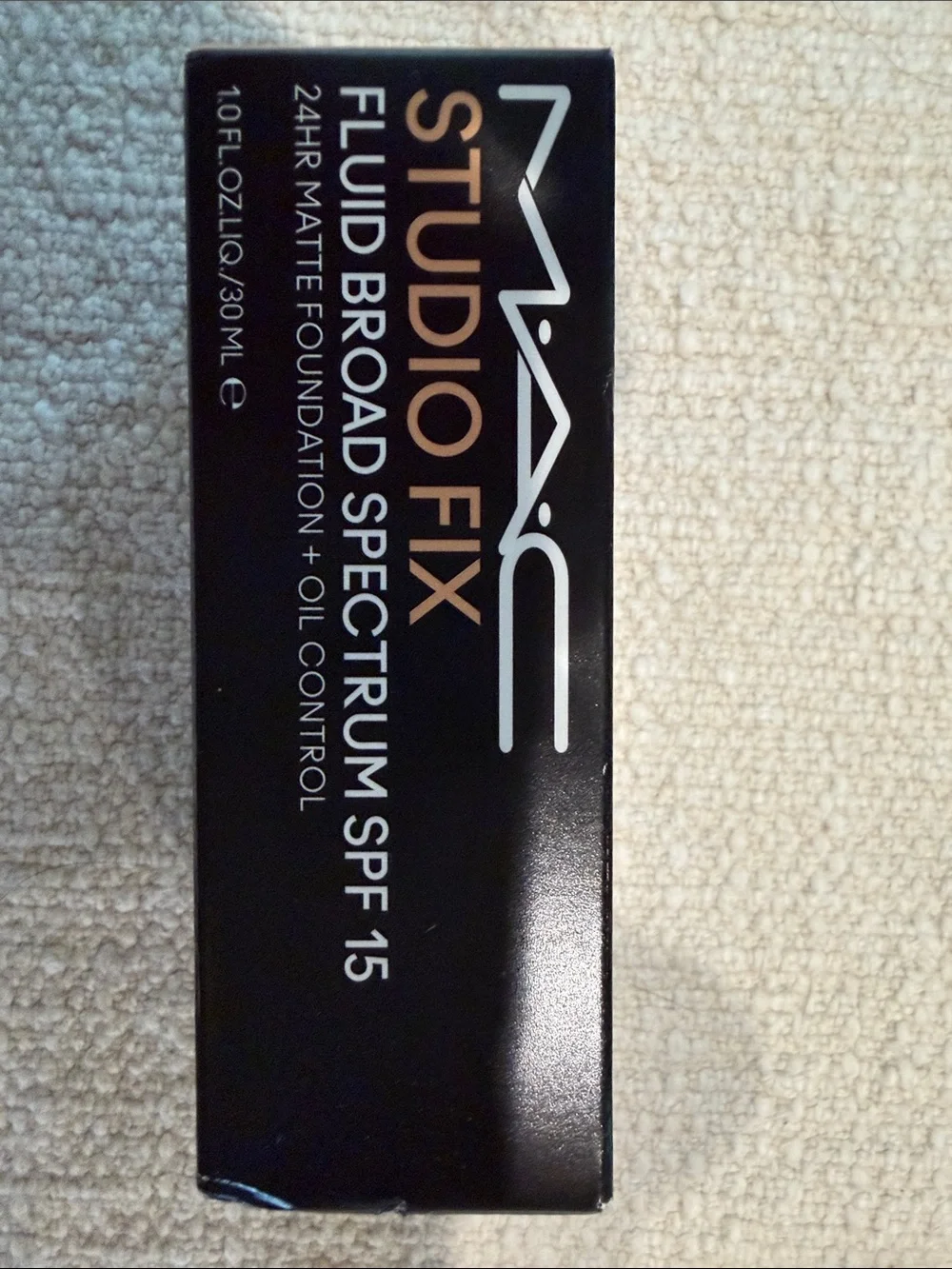 MAC Studio Fix Fluid Broad Spectrum SPF 15 Foundation NC44